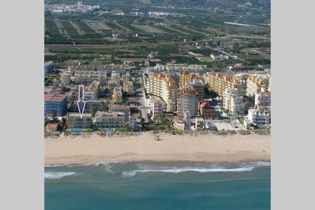 Apartamento Nat En Primera Linea De Playa ปลายา เด เซราโก ภายนอก รูปภาพ