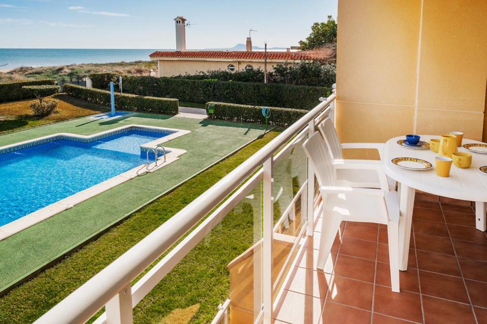 Apartamento Nat En Primera Linea De Playa ปลายา เด เซราโก ภายนอก รูปภาพ